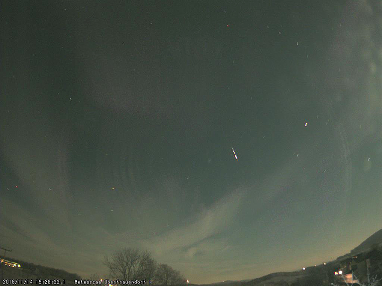 Meteor 19.28 Uhr